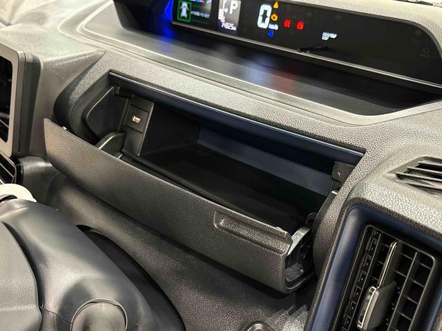 タントカスタムＲＳＬＥＤオートライト　パワースライドドアウェルカムオープン機能　オート電動格納式ドアミラー　助手席ロングスライド　助手席イージークローザー　アルミホイール　キーフリーシステム（広島県）の中古車