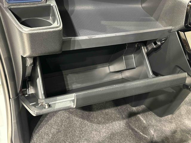 タントカスタムＲＳＬＥＤオートライト　パワースライドドアウェルカムオープン機能　オート電動格納式ドアミラー　助手席ロングスライド　助手席イージークローザー　アルミホイール　キーフリーシステム（広島県）の中古車