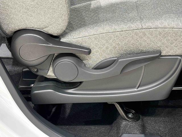 タントＸ　バックカメラ　片側電動スライドドア　シートヒーターＬＥＤオートライト　パワースライドドアウェルカムオープン機能　オート電動格納式ドアミラー　助手席ロングスライド　助手席イージークローザー　アルミホイール　キーフリーシステム（広島県）の中古車