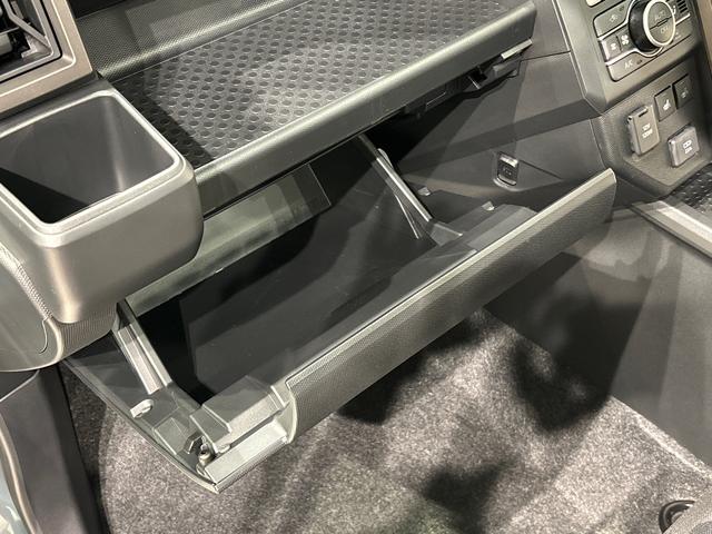 タフトＧ　クロムベンチャー　バックカメラ　両側シートヒータースカイフィールトップ　クロムパック　メッキパック　シルバーアンダーガーニッシュ　インテリアアクセント　ＬＥＤオートライト＆フォグランプ　電動パーキングブレーキ　バックカメラ　アルミホイール（広島県）の中古車