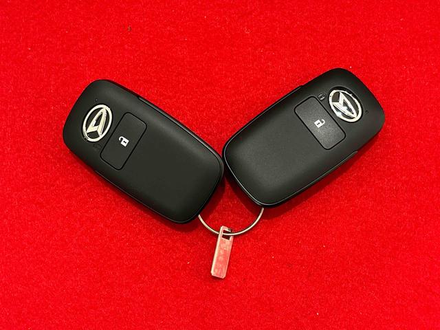 タフトＧ　ダーククロムベンチャー　運転席・助手席シートヒーター純正ナビ装着用アップグレードパック　本革巻ステアリングホイール　オートライト　運転席シートリフター　チルトステアリング　スカイフィールトップ　ＬＥＤヘッドランプ　ＬＥＤフォグランプ　キーフリーシステム（広島県）の中古車