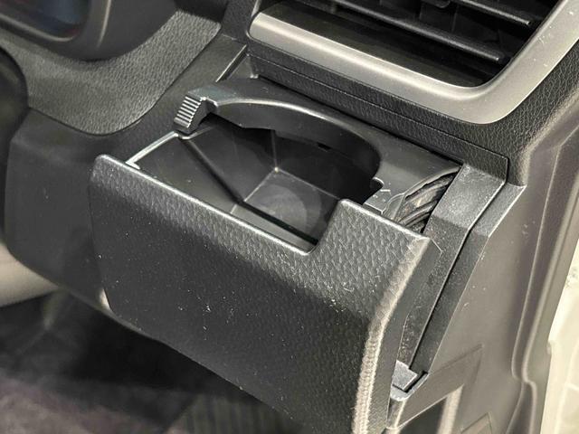 トールカスタムＧ　ターボ　ＳＡII　ナビ　ＥＴＣＬＥＤヘッドランプ・フォグランプ　　１５インチアルミホイール　オートライト　プッシュボタンスタート　クルーズコントロール　　パワースライドドア　キーフリーシステム（広島県）の中古車