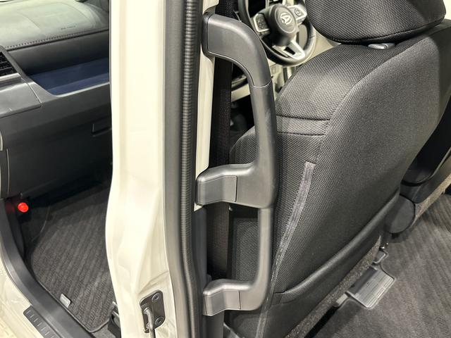 トールカスタムＧ　ターボ　電動パーキングブレーキ　アルミホイールＬＥＤヘッドランプ・フォグランプ　　アルミホイール　オートライト　プッシュボタンスタート　オートエアコン　クルーズコントロール　　コーナーセンサー　両側パワースライドドア　キーフリーシステム（広島県）の中古車