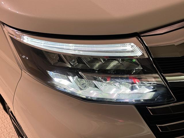 トールカスタムＧ　ターボ　電動パーキングブレーキ　アルミホイールＬＥＤヘッドランプ・フォグランプ　　アルミホイール　オートライト　プッシュボタンスタート　オートエアコン　クルーズコントロール　　コーナーセンサー　両側パワースライドドア　キーフリーシステム（広島県）の中古車
