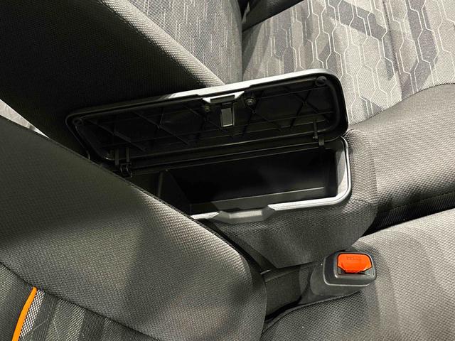 タントファンクロスターボ　バックカメラ　電動パーキングブレーキＬＥＤオートライト　パワースライドドアウェルカムオープン機能　電動パーキングブレーキ　運転席助手席シートヒーター　アルミホイール　キーフリーシステム　　オート電動格納式ドアミラー（広島県）の中古車