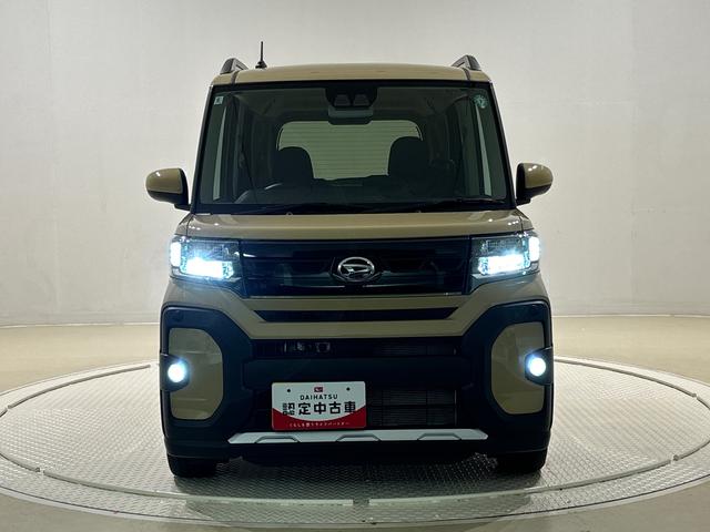 タントファンクロスターボ　バックカメラ　電動パーキングブレーキＬＥＤオートライト　パワースライドドアウェルカムオープン機能　電動パーキングブレーキ　運転席助手席シートヒーター　アルミホイール　キーフリーシステム　　オート電動格納式ドアミラー（広島県）の中古車