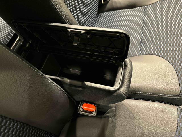 タントカスタムＲＳ　バックカメラ　電動パーキングブレーキＬＥＤヘッドランプ＆フォグランプ　ミラクルオープンドア　キーフリーシステム　オート電動格納ドアミラー　両側電動スライドドア　ＳＲＳサイドエアバッグ＆カーテンシールドエアバッグ（広島県）の中古車