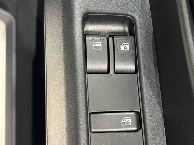 ハイゼットカーゴＤＸ　オートライト　４ＷＤコーナーセンサー　オーバーヘッドシェルフ　フロントドアパワーウインドウ　キーレスエントリー　ＡＭ／ＦＭラジオ　テンパータイヤ　スチールホイール	　オートライト（広島県）の中古車