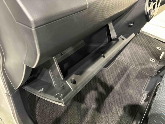 トールカスタムＧ　バックカメラ　電動パーキングブレーキＬＥＤヘッドランプ・フォグランプ　　１５インチアルミホイール　オートライト　プッシュボタンスタート　クルーズコントロール　　コーナーセンサー　パワースライドドア　キーフリーシステム（広島県）の中古車