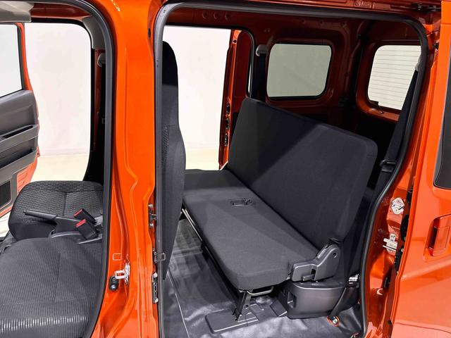 ハイゼットカーゴＤＸ　２ＷＤ　ＡＭ・ＦＭラジオ　マニュアルエアコンキーレスエントリー　マニュアルエアコン　運　転席・助手席パワーウインドウ　オートライト　ハンド式サイドブレーキ　ハロゲンヘッドライト　アイドリングストップ機能　　　テンパータイヤ（広島県）の中古車