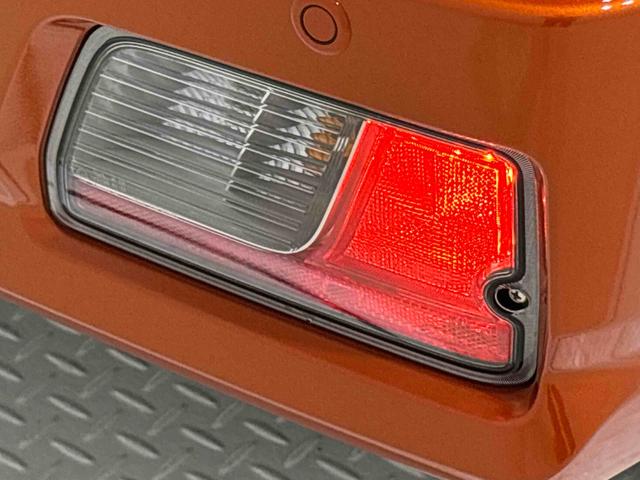 ハイゼットカーゴＤＸ　２ＷＤ　ＡＭ・ＦＭラジオ　マニュアルエアコンキーレスエントリー　マニュアルエアコン　運　転席・助手席パワーウインドウ　オートライト　ハンド式サイドブレーキ　ハロゲンヘッドライト　アイドリングストップ機能　　　テンパータイヤ（広島県）の中古車
