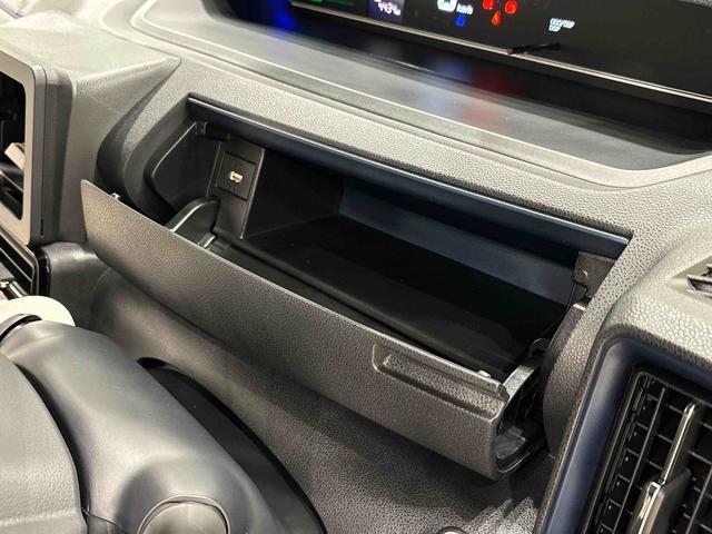 タントカスタムＲＳ　両側電動スライドドア　前席シートヒーター付ＬＥＤオートライト　パワースライドドアウェルカムオープン機能　電動パーキングブレーキ　運転席助手席シートヒーター　アルミホイール　キーフリーシステム　　オート電動格納式ドアミラー（広島県）の中古車