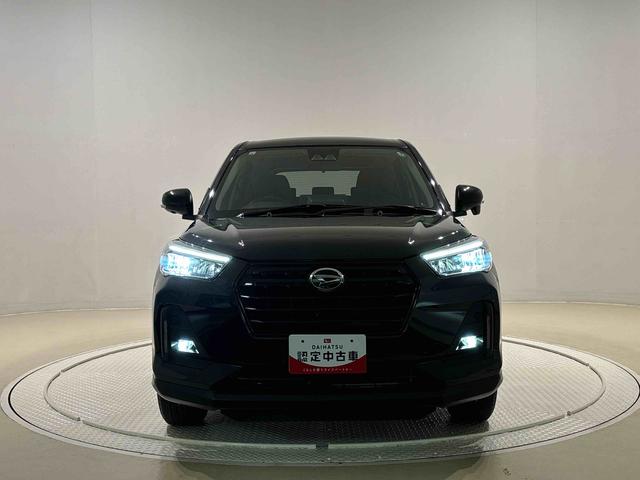 ロッキープレミアムＧＬＥＤヘッドランプ・フォグランプ　全車速追従機能付アダプティブクルーズコントロール　レーンキープコントロール　ブラインドスポットモニター　１７インチアルミホイール　シートヒーター（広島県）の中古車