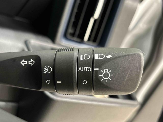 タントカスタムＲＳ　電動パーキングブレーキＬＥＤオートライト　パワースライドドアウェルカムオープン機能　電動パーキングブレーキ　運転席助手席シートヒーター　アルミホイール　キーフリーシステム　　オート電動格納式ドアミラー（広島県）の中古車