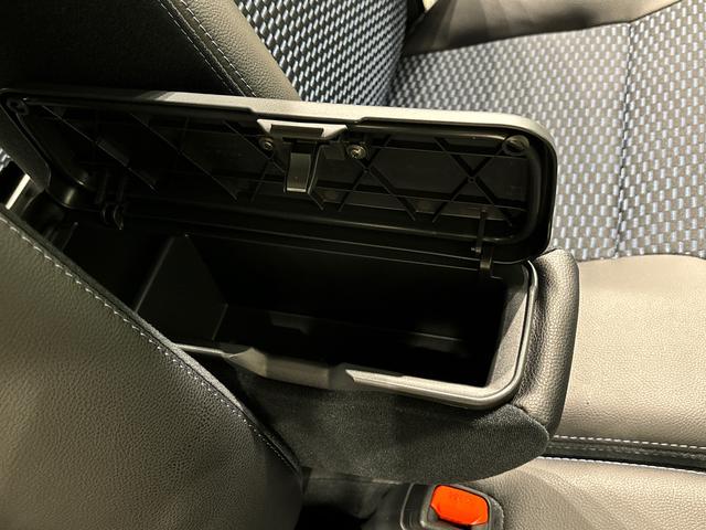 タントカスタムＲＳ　バックカメラ　両側シートヒーターＬＥＤオートライト　パワースライドドアウェルカムオープン機能　オート電動格納式ドアミラー　助手席ロングスライド　助手席イージークローザー　アルミホイール　キーフリーシステム（広島県）の中古車