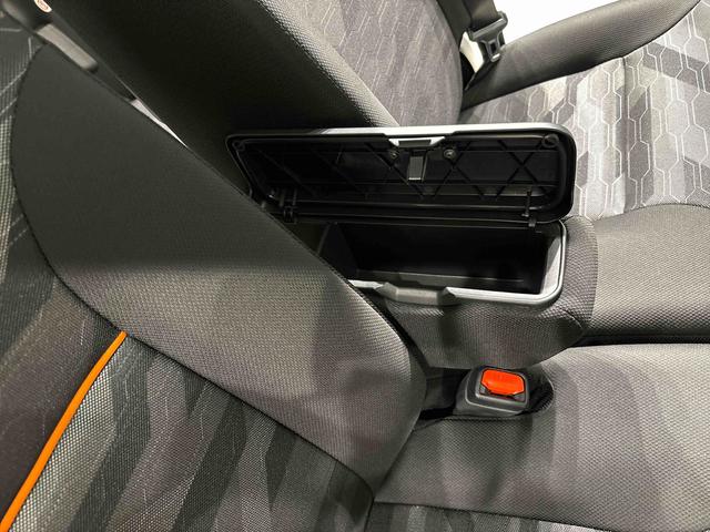 タントファンクロスターボＬＥＤオートライト　パワースライドドアウェルカムオープン機能　電動パーキングブレーキ　運転席助手席シートヒーター　アルミホイール　キーフリーシステム　　オート電動格納式ドアミラー（広島県）の中古車
