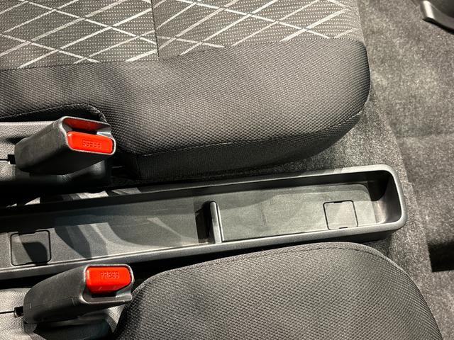 アトレーＲＳ　バックカメラ　両側電動パワースライドドア電動格納式ドアミラー　両側パワースライドドアウエルカムオープン機能　オートエアコン　ＬＥＤヘッドランプ　ＬＥＤフォグランプ　プッシュボタンスタート　リバース連動リヤワイパー　リヤスモークガラス（広島県）の中古車