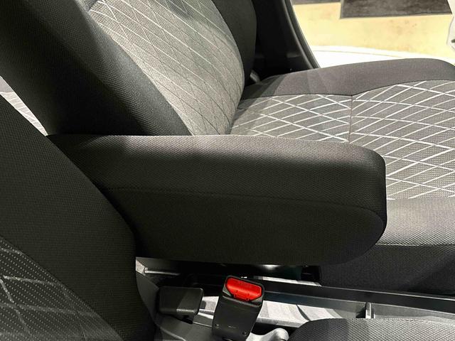 アトレーＲＳ電動格納式ドアミラー　両側パワースライドドアウエルカムオープン機能　オートエアコン　ＬＥＤヘッドランプ　ＬＥＤフォグランプ　プッシュボタンスタート　リバース連動リヤワイパー　リヤスモークガラス（広島県）の中古車