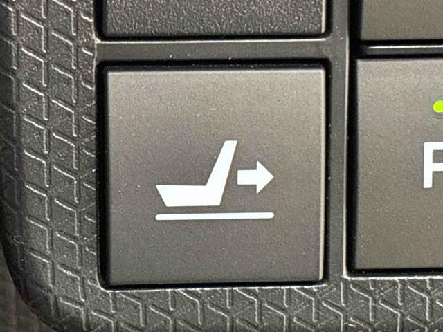タントＸ　バックカメラ　左側アパワースライド　運転席ロングスライドＬＥＤオートライト　パワースライドドアウェルカムオープン機能　電動パーキングブレーキ　運転席助手席シートヒーター　　フルホイールキャツプ　キーフリーシステム　　オート電動格納式ドアミラー（広島県）の中古車