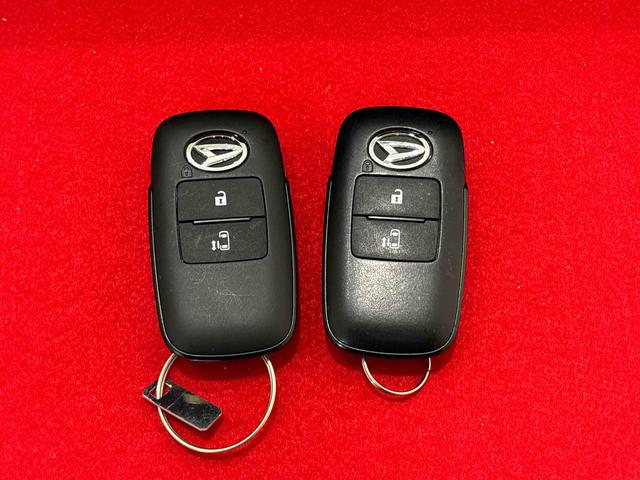 タントＸ　バックカメラ　左側アパワースライド　運転席ロングスライドＬＥＤオートライト　パワースライドドアウェルカムオープン機能　電動パーキングブレーキ　運転席助手席シートヒーター　　フルホイールキャツプ　キーフリーシステム　　オート電動格納式ドアミラー（広島県）の中古車