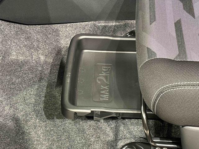 タフトＧターボ　クロムベンチャー　　バックモニター対応カメラスカイフィールトップ　クロムパック　メッキパック　シルバーアンダーガーニッシュ　インテリアアクセント　ＬＥＤオートハイビーム＆フォグランプ　電動パーキングブレーキ　バックカメラ　アルミホイール（広島県）の中古車