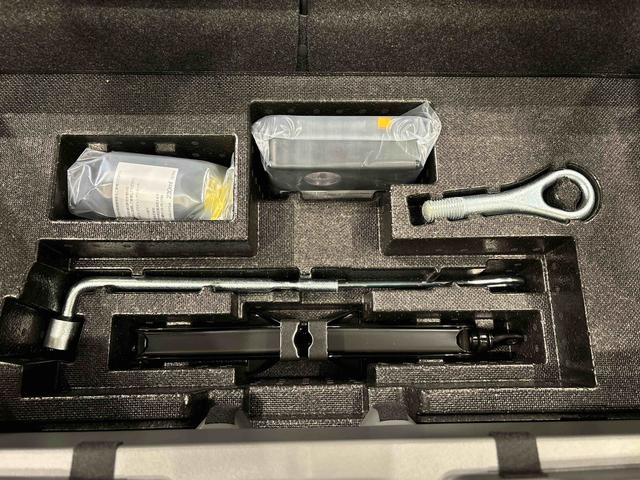タフトＧターボ　クロムベンチャー　　バックモニター対応カメラスカイフィールトップ　クロムパック　メッキパック　シルバーアンダーガーニッシュ　インテリアアクセント　ＬＥＤオートハイビーム＆フォグランプ　電動パーキングブレーキ　バックカメラ　アルミホイール（広島県）の中古車