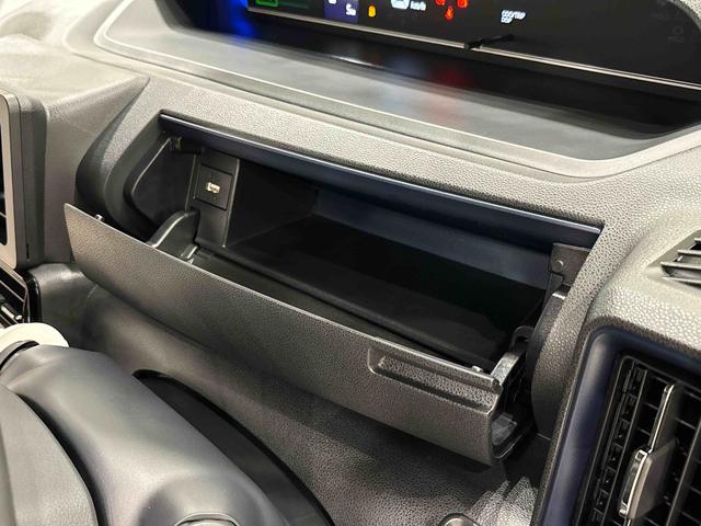 タントカスタムＲＳ　パノラマモニター　電動パーキングブレーキＬＥＤオートライト　パワースライドドアウェルカムオープン機能　電動パーキングブレーキ　運転席助手席シートヒーター　アルミホイール　キーフリーシステム　　オート電動格納式ドアミラー（広島県）の中古車