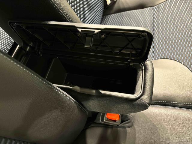 タントカスタムＲＳ　パノラマモニター　電動パーキングブレーキＬＥＤオートライト　パワースライドドアウェルカムオープン機能　電動パーキングブレーキ　運転席助手席シートヒーター　アルミホイール　キーフリーシステム　　オート電動格納式ドアミラー（広島県）の中古車