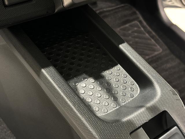 タフトＧ　ダーククロムベンチャー　電動パーキングブレーキスカイフィールトップ　　ダークメッキパック　アンダーガーニッシュ　電動ドアミラー　ＬＥＤオートライト＆フォグランプ　電動パーキングブレーキ　バックカメラ　アルミホイール（広島県）の中古車