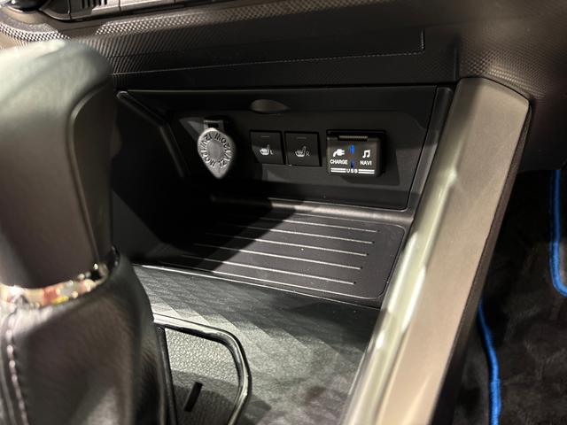 ロッキープレミアムＧ　ＨＥＶ　ナビゲーション　ドラレコ　ＥＴＣＬＥＤヘッドランプ・フォグランプ　全車速追従機能付アダプティブ　クルーズコントロール　レーンキープコントロール　１７インチアルミホイール　シートヒーター（広島県）の中古車