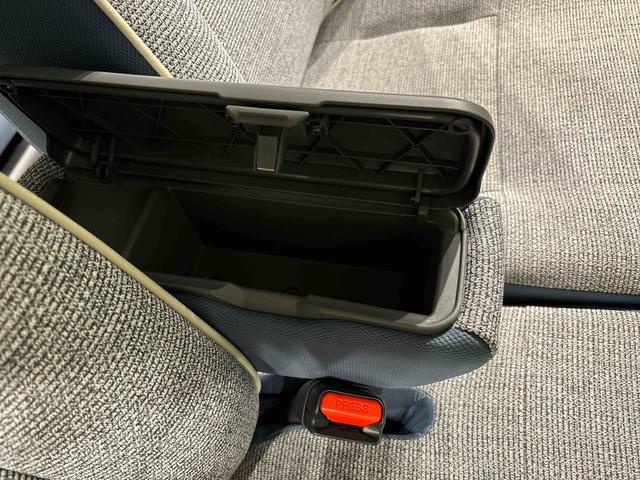 ムーヴキャンバスストライプスＧ　両側電動スライドドア　キーフリーシステム純正ナビ装着用アップグレードパック　運転席・助手席シートヒーター　運転席チルトステアリング　運転席シートリフター　電動パーキングブレーキブレーキ　オートブレーキホールド機能　ＬＥＤヘッドランプ（広島県）の中古車