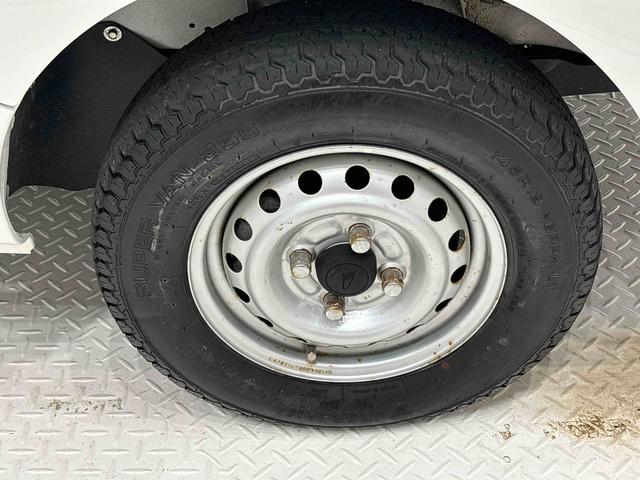 ハイゼットトラックスタンダードハロゲンヘッドランプ　運転席ＳＲＳエアバック　電動式パワーステアリング　ＡＭ／ＦＭラジオ　あゆみ板掛けテールゲート　スペアタイヤ　ガードフレーム（広島県）の中古車
