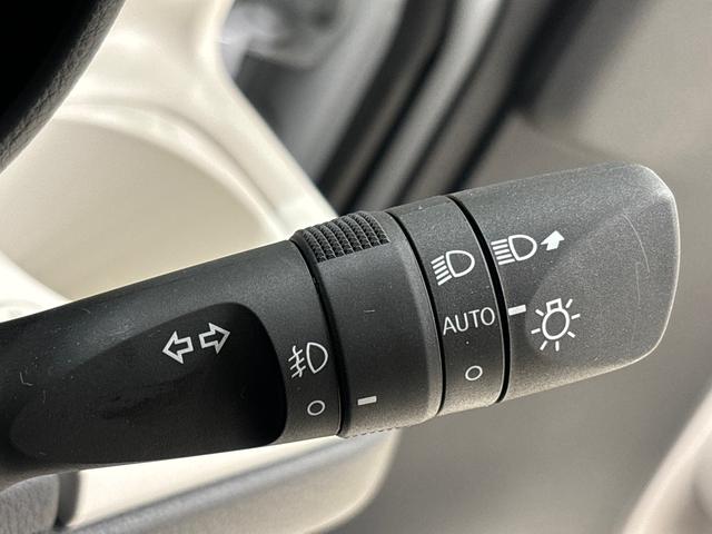 ムーヴキャンバスストライプスＧ　バックカメラ　両側シートヒーターＬＥＤオートライト・フォグランプ　電動パーキングブレーキ　プッシュボタンスタート　セキュリティアラーム　バックカメラ　両側パワースライドドアウエルカムオープン機能　オート電動格納式ドアミラー（広島県）の中古車