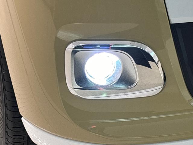 ムーヴキャンバスストライプスＧ　バックカメラ　両側シートヒーターＬＥＤオートライト・フォグランプ　電動パーキングブレーキ　プッシュボタンスタート　セキュリティアラーム　バックカメラ　両側パワースライドドアウエルカムオープン機能　オート電動格納式ドアミラー（広島県）の中古車