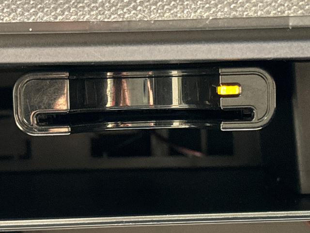 タフトＧ　メッキパック　ナビゲーション　バックカメラ　ＥＴＣスカイフィールトップ　ＬＥＤオートライト　フロントフォグランプ　運転席／助手席シートヒーター　プッシュボタンスタート　キーフリーシステム　電動パーキングブレーキ　バックカメラ　アルミホイール（広島県）の中古車