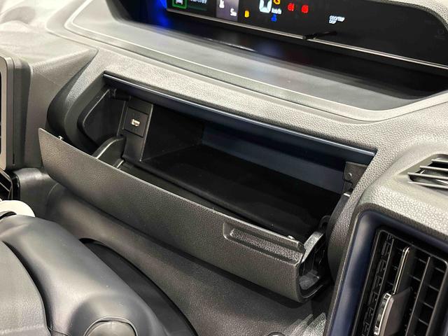 タントカスタムＲＳ　前席シートヒーター　コーナーセンサーＬＥＤヘッドライト　ＬＥＤフォグランプ　両側電動スライドドア　オートブレーキホールド機能付き電動パーキングブレーキ　前席シートヒーター　ＳＲＳサイドエアバッグ　オーディオ操作用ステアリングスイッチ（広島県）の中古車