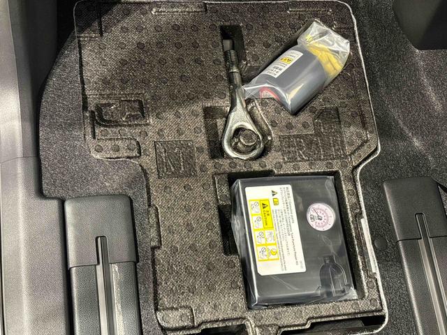 タントカスタムＲＳ　両側電動スライドドア　シートヒーターＬＥＤオートライト　パワースライドドアウェルカムオープン機能　電動パーキングブレーキ　運転席助手席シートヒーター　アルミホイール　キーフリーシステム　　オート電動格納式ドアミラー（広島県）の中古車