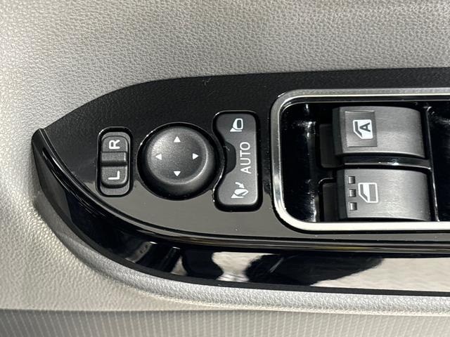 タントカスタムＸセレクション　ナビ　ドラレコ　ＥＴＣ車載器ＬＥＤオートライト　パワースライドドアウェルカムオープン機能　オート電動格納式ドアミラー　助手席ロングスライド　助手席イージークローザー　アルミホイール　キーフリーシステム（広島県）の中古車