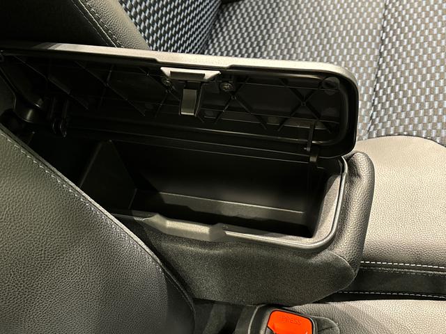 タントカスタムＲＳ　９インチディスプレイオーディオ　バックカメラＬＥＤオートライト　パワースライドドアウェルカムオープン機能　オート電動格納式ドアミラー　助手席ロングスライド　助手席イージークローザー　アルミホイール　キーフリーシステム（広島県）の中古車