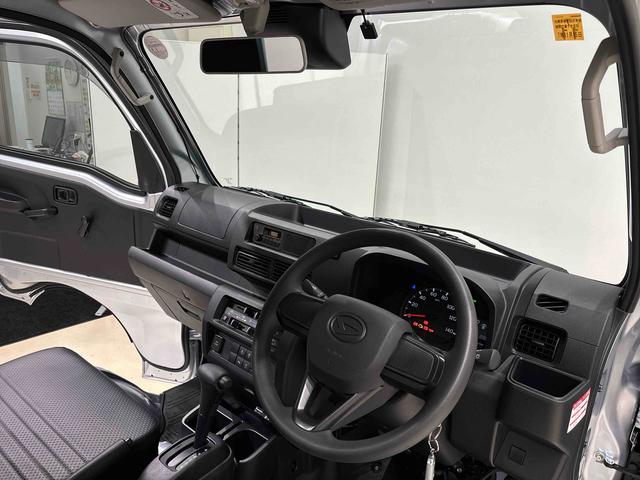 ハイゼットトラックスタンダードＬＥＤヘッドランプ　トップシェイドガラス　運転席ＳＲＳエアバック　バックソナー　電動式パワーステアリング　ＡＭ／ＦＭラジオ　あゆみ板掛けテールゲート　ＶＳＣ＆ＴＲＣ（広島県）の中古車