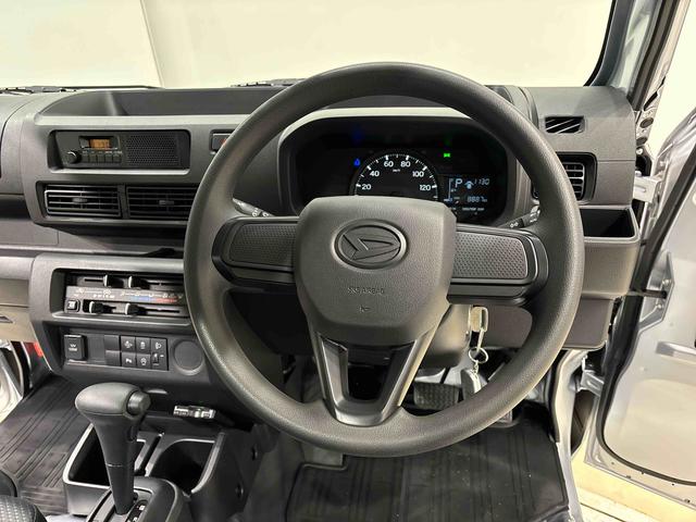 ハイゼットトラックスタンダードＬＥＤヘッドランプ　トップシェイドガラス　運転席ＳＲＳエアバック　バックソナー　電動式パワーステアリング　ＡＭ／ＦＭラジオ　あゆみ板掛けテールゲート　ＶＳＣ＆ＴＲＣ（広島県）の中古車