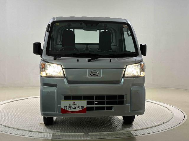 ハイゼットトラックスタンダードＬＥＤヘッドランプ　トップシェイドガラス　運転席ＳＲＳエアバック　バックソナー　電動式パワーステアリング　ＡＭ／ＦＭラジオ　あゆみ板掛けテールゲート　ＶＳＣ＆ＴＲＣ（広島県）の中古車