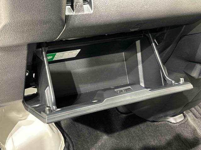 ハイゼットカーゴＤＸ　ＦＭ／ＡＭチューナー　コーナーセンサー　オートライトハロゲンヘッドランプ　トップシェイドガラス　荷室ランプ　コーナーセンサー　ＡＭ・ＦＭラジオ　テンパータイヤ　マニュアルエアコン　アイドリングストップ（広島県）の中古車