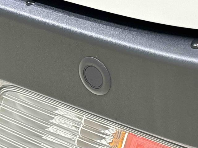 ハイゼットカーゴＤＸ　ＦＭ／ＡＭチューナー　コーナーセンサー　オートライトハロゲンヘッドランプ　トップシェイドガラス　荷室ランプ　コーナーセンサー　ＡＭ・ＦＭラジオ　テンパータイヤ　マニュアルエアコン　アイドリングストップ（広島県）の中古車