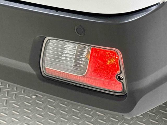 ハイゼットカーゴＤＸ　ＦＭ／ＡＭチューナー　コーナーセンサー　オートライトハロゲンヘッドランプ　トップシェイドガラス　荷室ランプ　コーナーセンサー　ＡＭ・ＦＭラジオ　テンパータイヤ　マニュアルエアコン　アイドリングストップ（広島県）の中古車