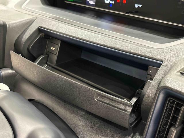 タントＸ　両側スライド片側電動スライドドア　キーフリーシステム純正ナビ装着用アップグレードパック　電動パーキングブレーキブレーキ　オートブレーキホールド機能　運転席・助手席シートヒーター　運転席シートリフター　３６０°スーパーＵＶ＆ＩＲカットガラス（広島県）の中古車