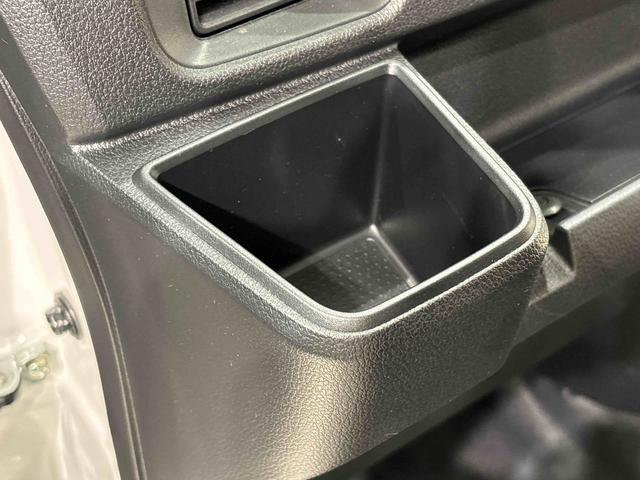 ハイゼットカーゴＤＸ　ＣＶＴ　４ＷＤキーレスエントリー　マニュアルエアコン　運転席・助手席パワーウインドウ　オートライト　ハンド式サイドブレーキ　ハロゲンヘッドライト　アイドリングストップ機能　　　テンパータイヤ（広島県）の中古車