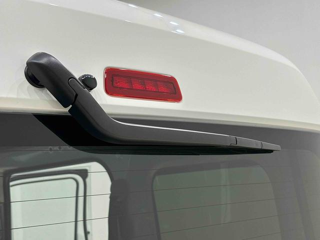 ハイゼットカーゴＤＸ　ＣＶＴ　４ＷＤキーレスエントリー　マニュアルエアコン　運転席・助手席パワーウインドウ　オートライト　ハンド式サイドブレーキ　ハロゲンヘッドライト　アイドリングストップ機能　　　テンパータイヤ（広島県）の中古車