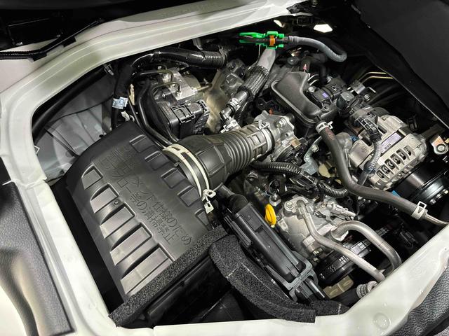 ハイゼットカーゴＤＸ　ＣＶＴ　４ＷＤキーレスエントリー　マニュアルエアコン　運転席・助手席パワーウインドウ　オートライト　ハンド式サイドブレーキ　ハロゲンヘッドライト　アイドリングストップ機能　　　テンパータイヤ（広島県）の中古車