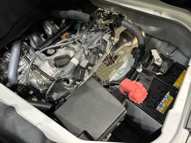 ハイゼットカーゴＤＸ　ＣＶＴ　４ＷＤキーレスエントリー　マニュアルエアコン　運転席・助手席パワーウインドウ　オートライト　ハンド式サイドブレーキ　ハロゲンヘッドライト　アイドリングストップ機能　　　テンパータイヤ（広島県）の中古車